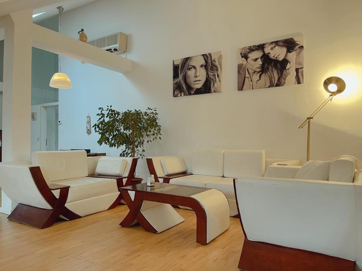 Luxury 150M2 Suite In Most Desirable Area Of Historic Central Vienna Exterior photo