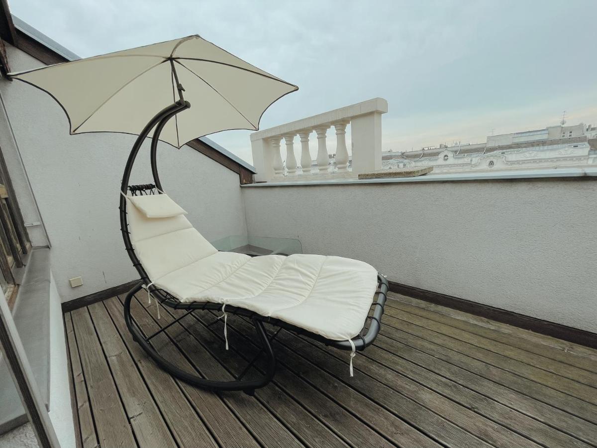 Luxury 150M2 Suite In Most Desirable Area Of Historic Central Vienna Exterior photo