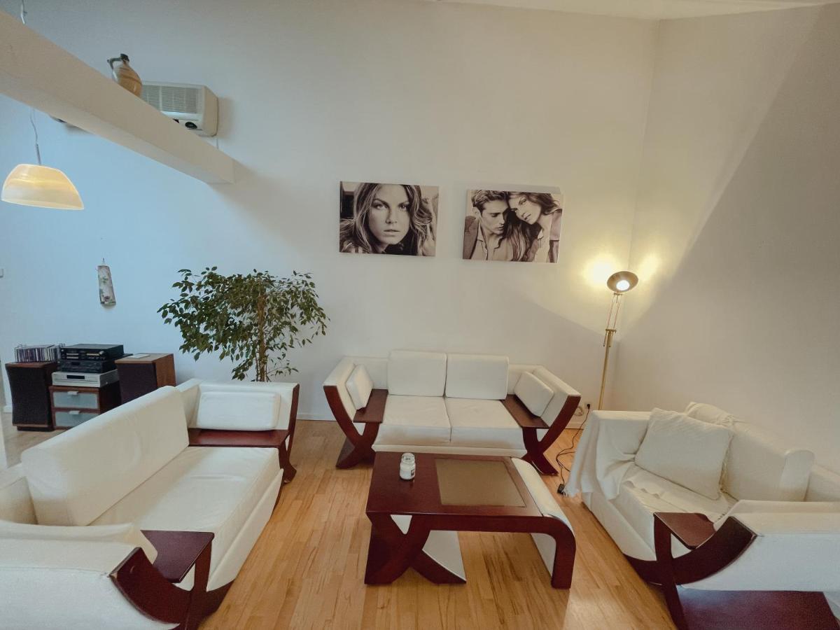 Luxury 150M2 Suite In Most Desirable Area Of Historic Central Vienna Exterior photo